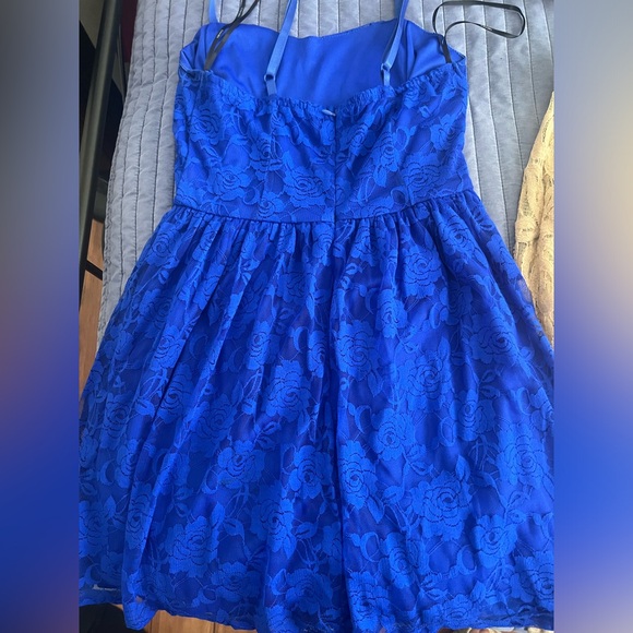 Forever 21 Woman Blouse - Picture 1 of 4